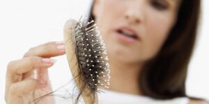 Xịt bưởi cho người rụng tóc