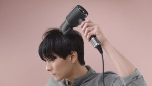 7 Cách Giúp Tóc Nam Vào Nếp Hiệu Quả dễ làm